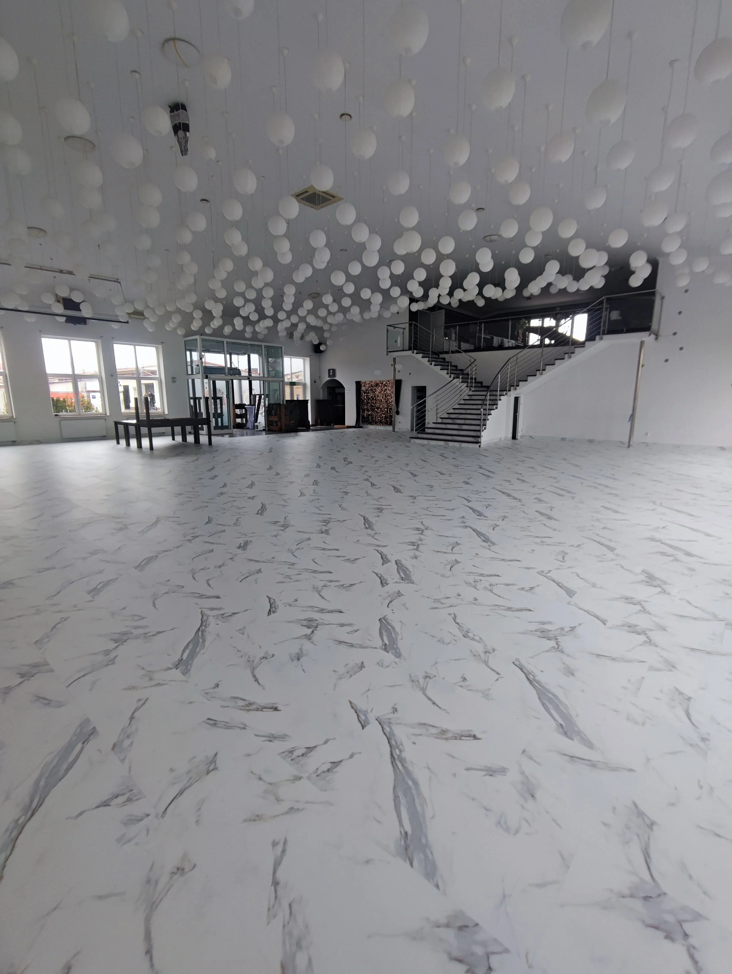 Panele winylowe LVT — próbka z oferty SB Floor