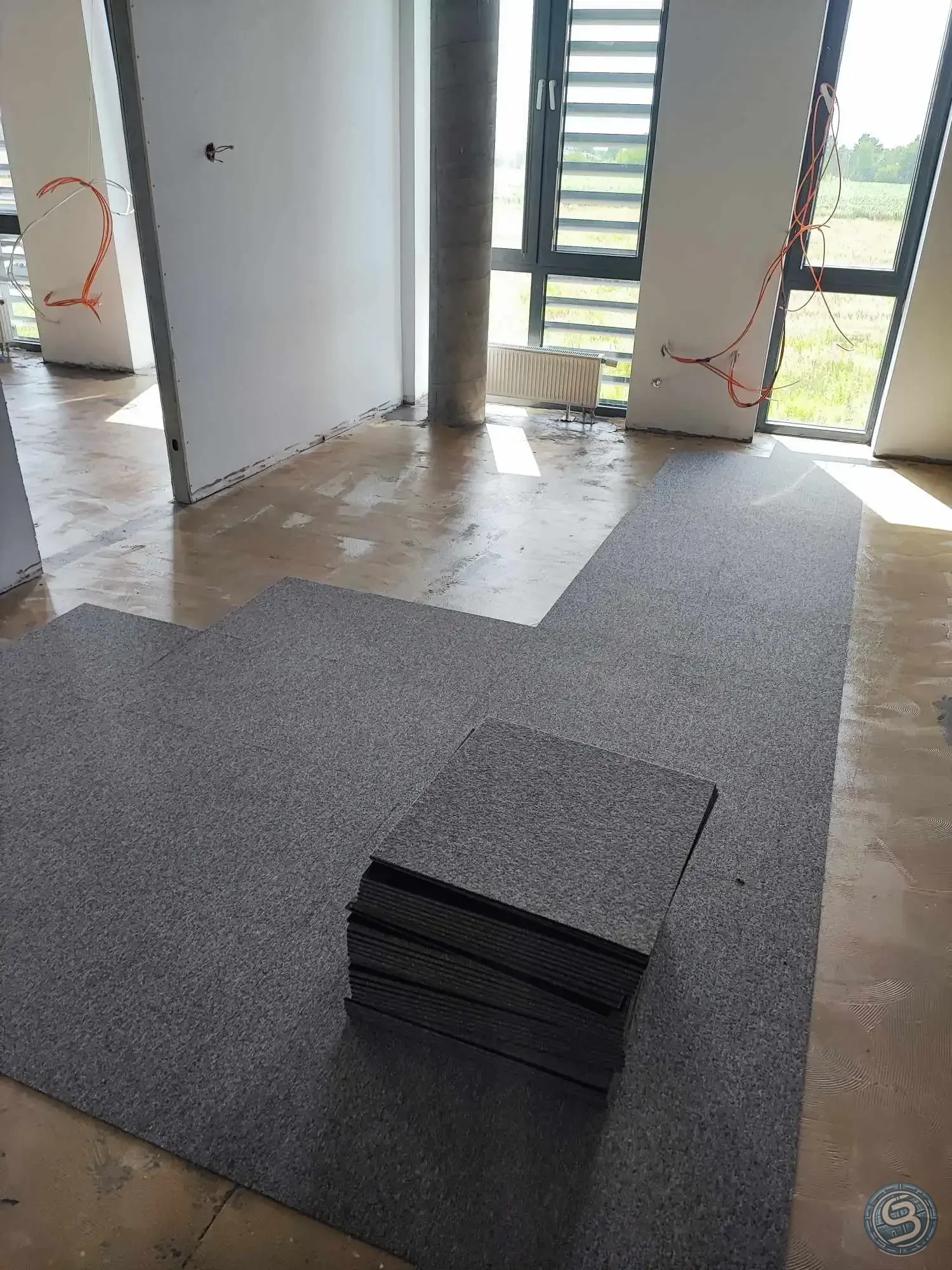 Podłoga do biura – kompletny poradnik | Jak wybrać?, artykuł SB Floor
